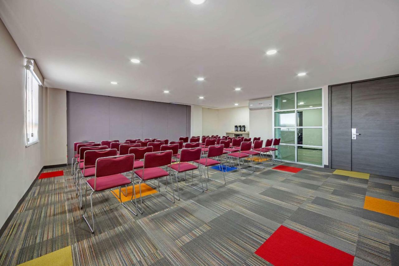Hotel Bewow Querétaro Dış mekan fotoğraf